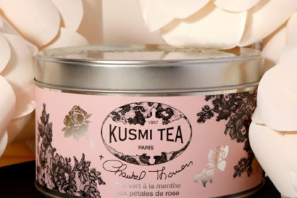 https://www.onenation.fr/wp-content/uploads/2019/10/Kusmi-Tea-Octobre-Rose-One-Nation-Paris-Outlet-2-1.jpg