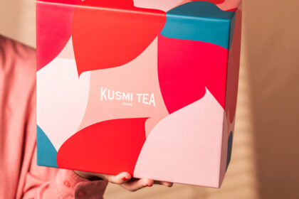 https://www.onenation.fr/wp-content/uploads/2023/05/Kusmi-Tea-One-Nation-Paris-Outlet_2.jpg