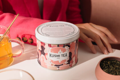 https://www.onenation.fr/wp-content/uploads/2023/10/Kusmi-Tea-Octobre-Rose-2023_2.jpg